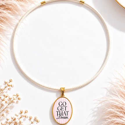 Collana con charm “ Go get that dream”