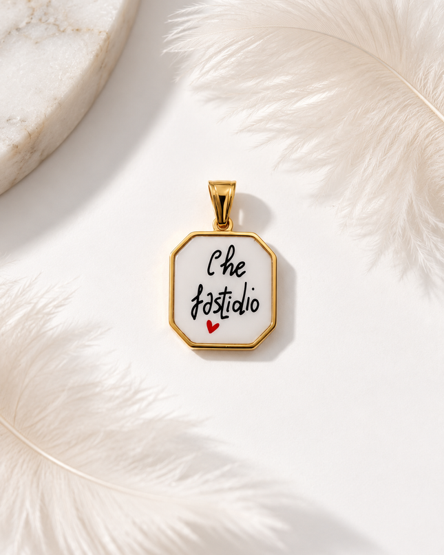 Collana con charm “Che fastidio”